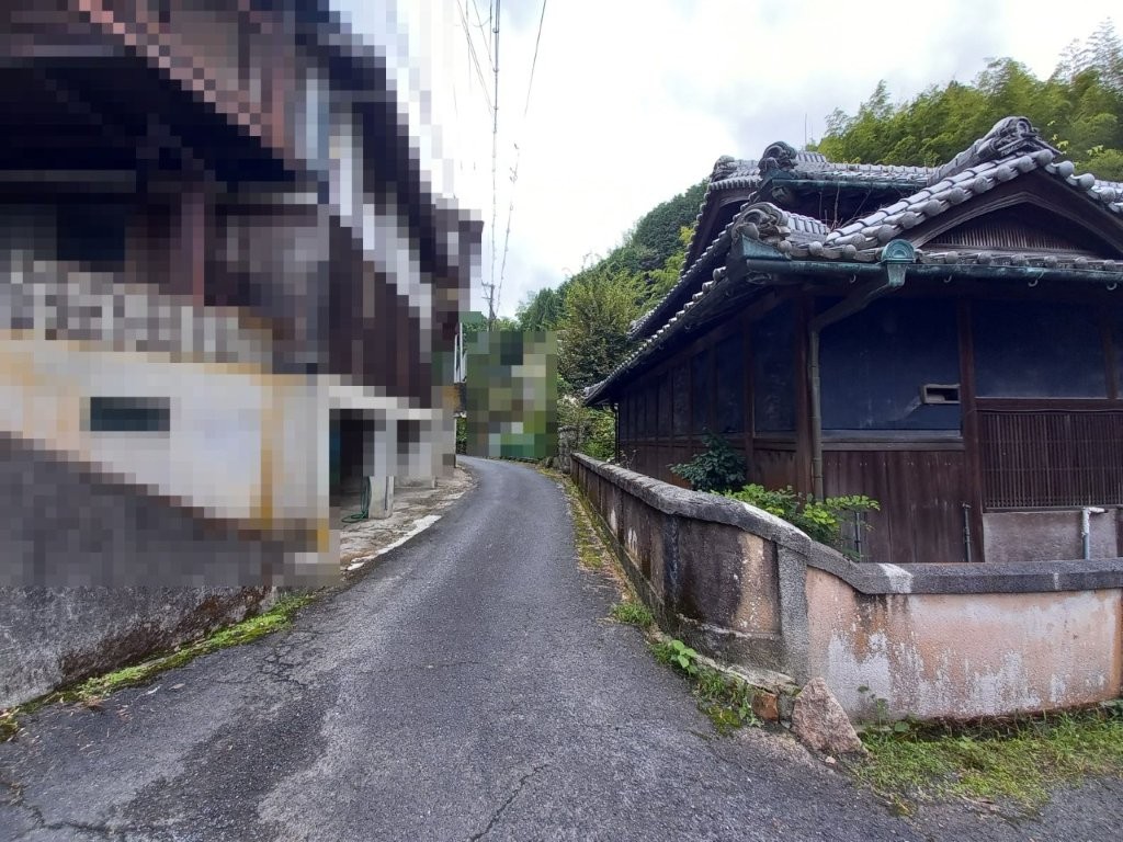東側道路(周辺) 東側道路(周辺)