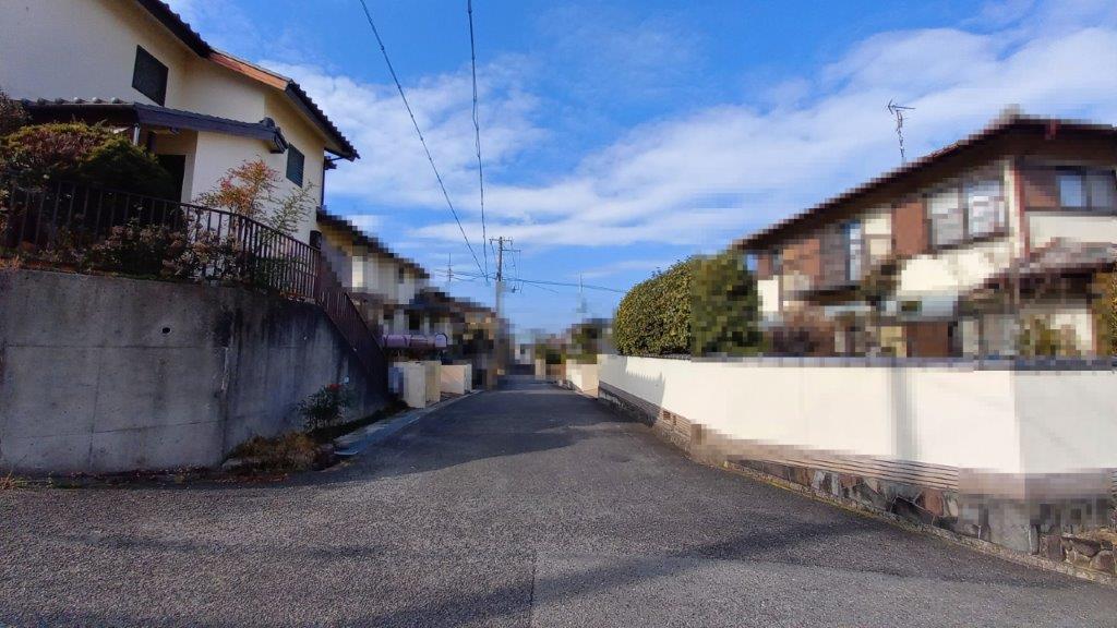 北東側道路(周辺) 北東側道路(周辺)