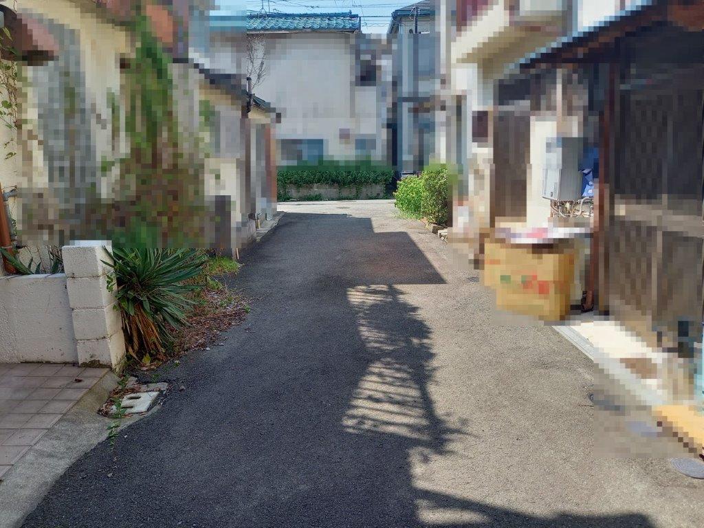 北西側道路(周辺) 北西側道路(周辺)