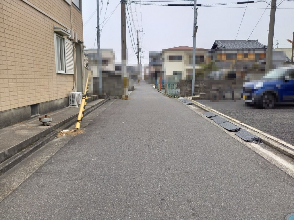 東側道路(周辺) 東側道路(周辺)