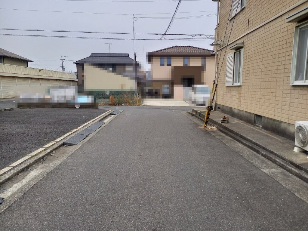 東側道路(周辺) 東側道路(周辺)