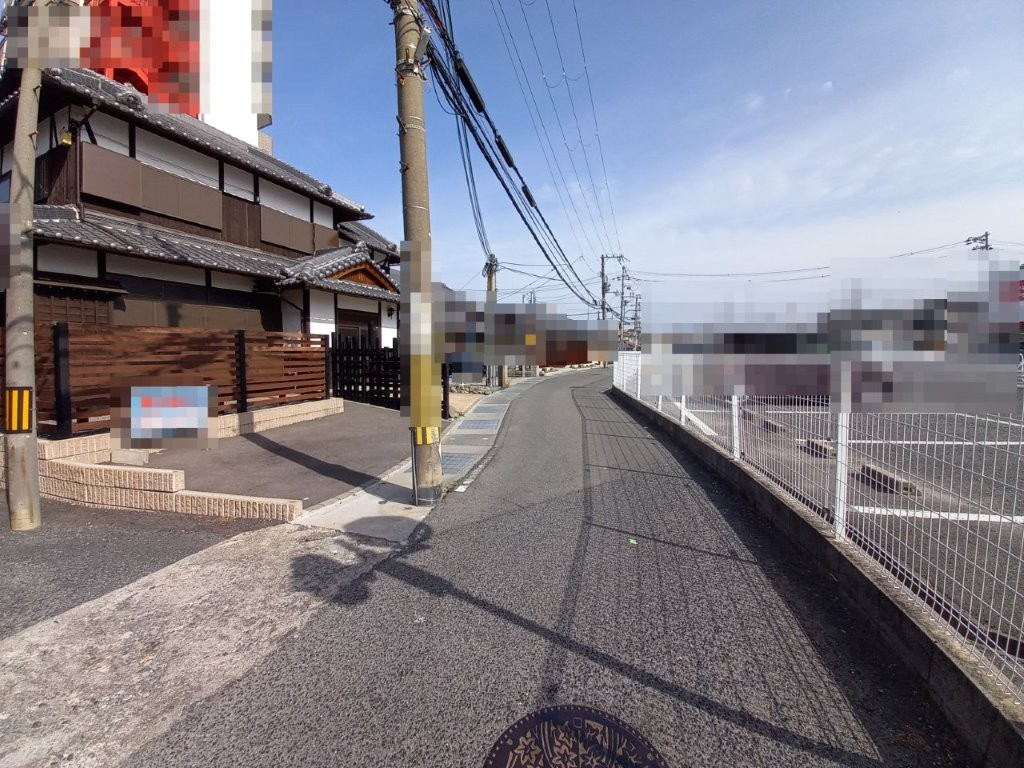 南東側道路(周辺) 南東側道路(周辺)