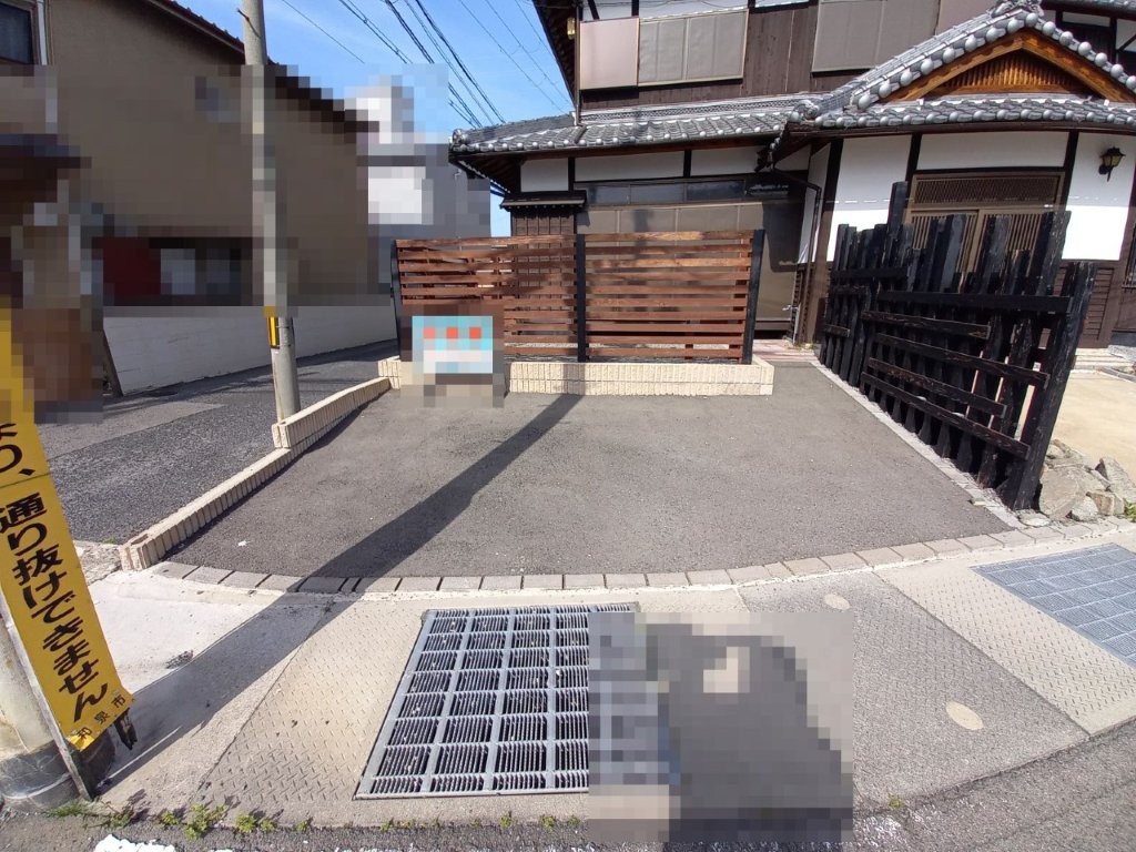 駐車スペース①(外観) 駐車スペース①(外観)