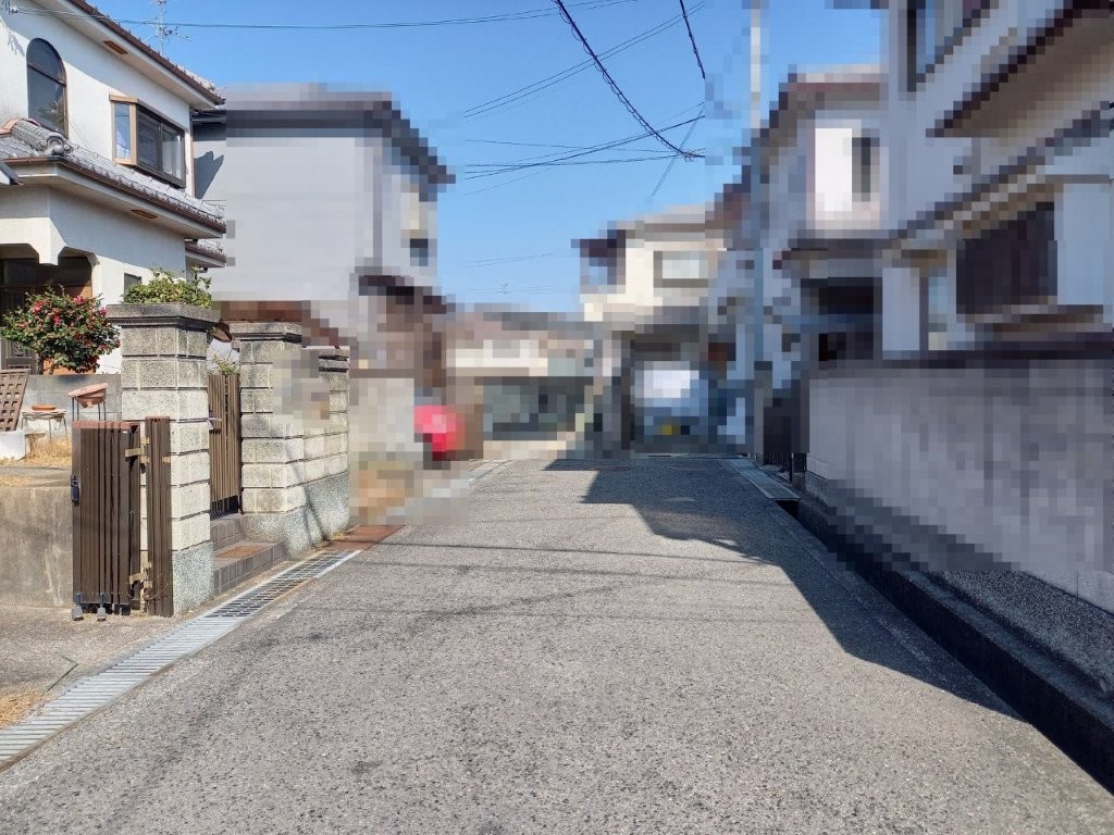 東側道路(周辺) 東側道路(周辺)