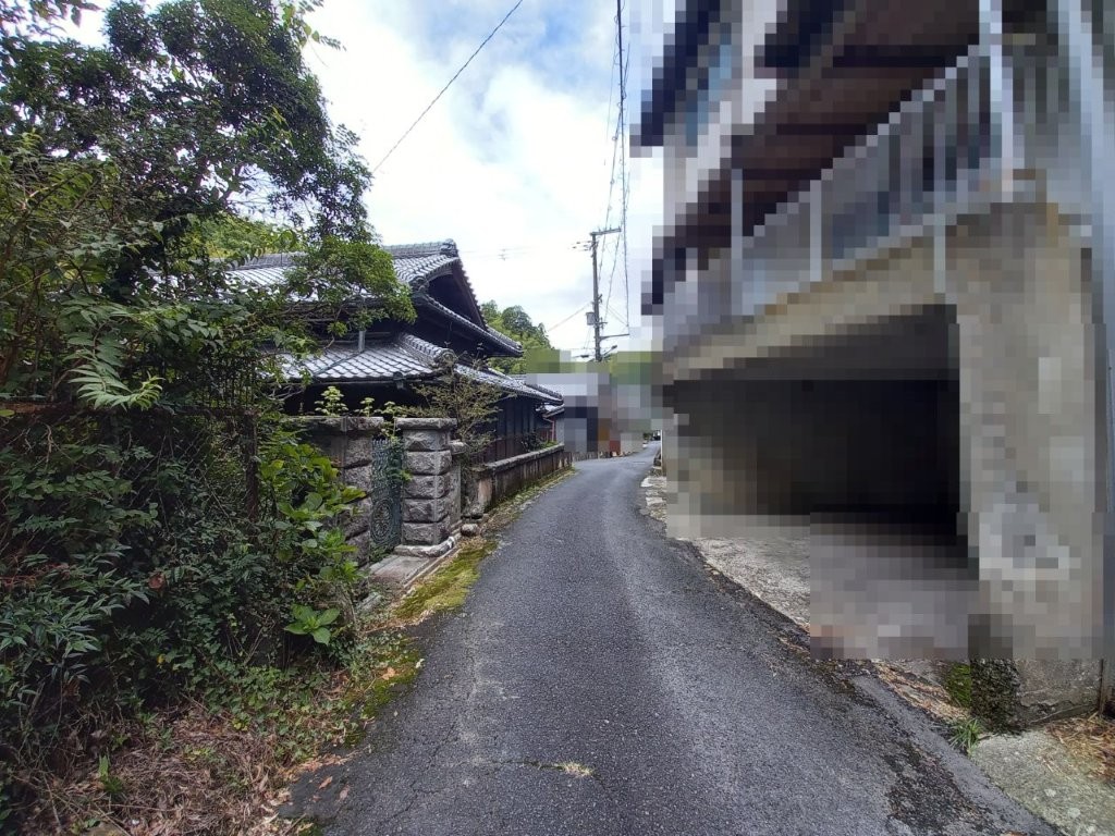 東側道路(周辺) 東側道路(周辺)