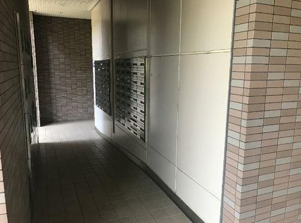 ポスト(外観) ポスト(外観)