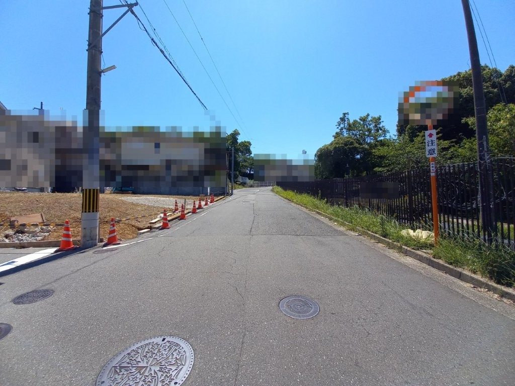 南側道路(周辺) 南側道路(周辺)