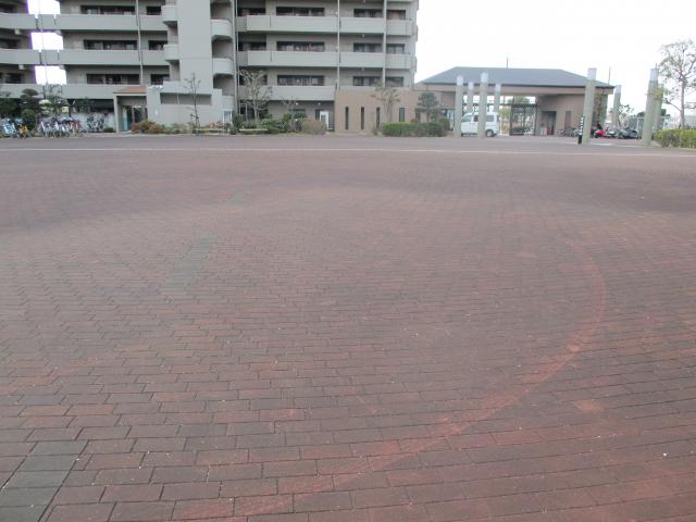 みんなの広場(外観) みんなの広場(外観)
