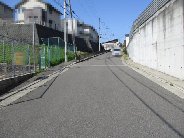 (周辺) (周辺)