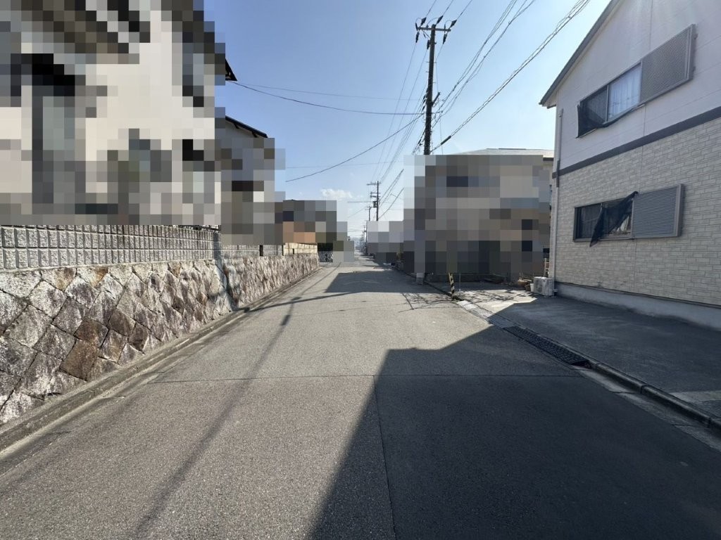 東側道路(周辺) 東側道路(周辺)